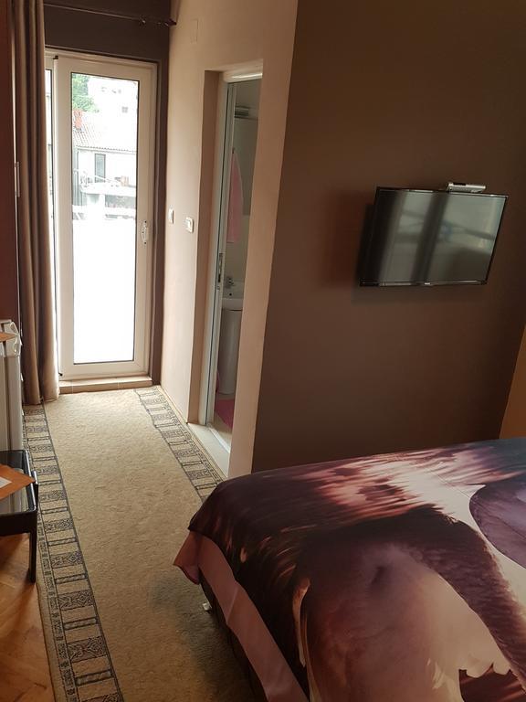 Apartments Vila Galileo Будва Екстер'єр фото